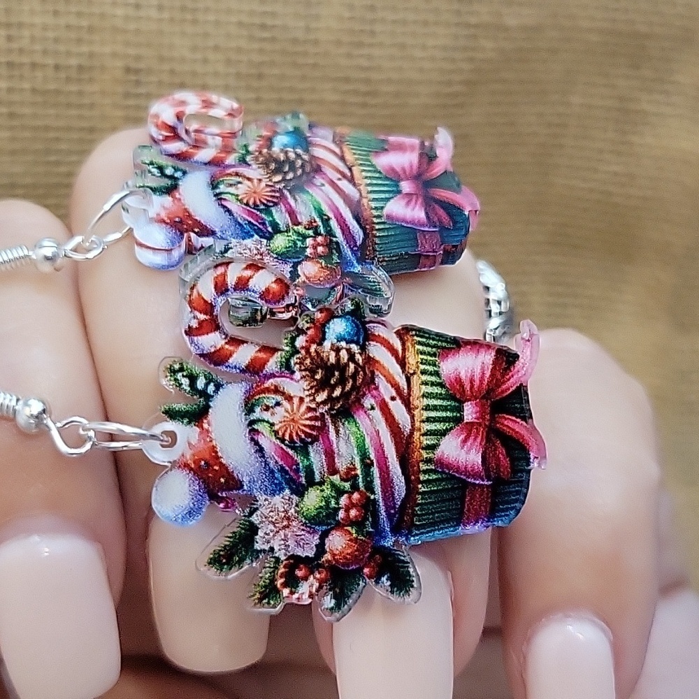🔥LAST PAIR🔥 CHRISTMAS CONFECTION EARRINGS